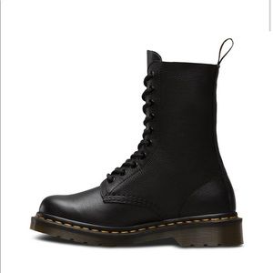 Dr. Martens 1490 black Virginia sz 8